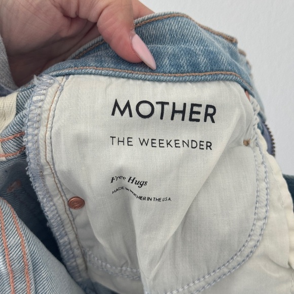 MOTHER Weekender Flare Jeans in Free Hugs 26 - Picture 10 of 10